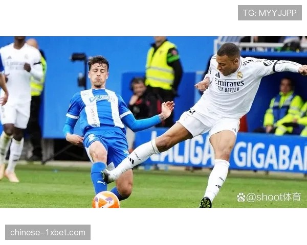 巴萨防线稳固领跑西甲 姆巴佩突破越位展现进攻智慧